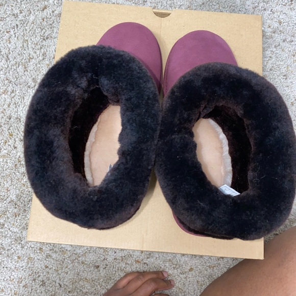 Ugg Boots - Picture 6 of 8